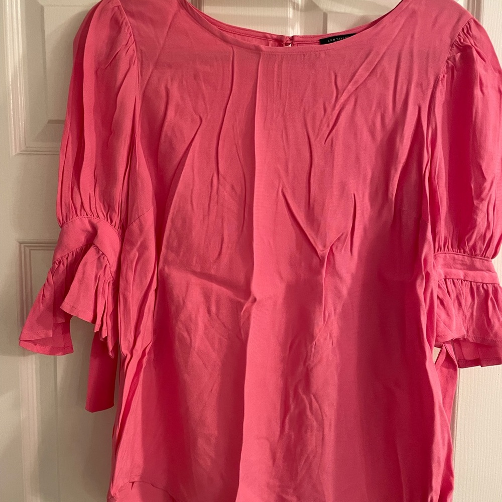 Ann Taylor top in medium petite